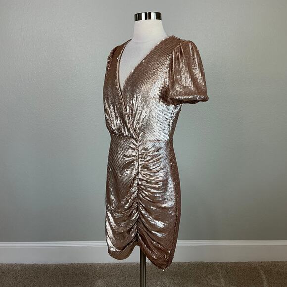 Aidan Mattox Gold Sequined Cocktail Dress Size 6 Short Sleeve Mini Sheath - Picture 5 of 14